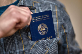Фейгин: «Разве паспорт делает человека гражданином? Паспорт — всего лишь бумажка, обслуживающий документ»