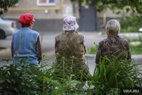 «Работать будут пенсионеры». Очередной антирекорд на рынке труда Беларуси