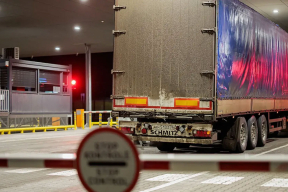 Минск сдался? Турчин заявил, что беларусские власти не будут конфисковывать литовские фуры