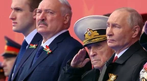 «Все-таки Путин выпросил у Трампа разрешение провести свой парад без участия делегации украинских дронов»